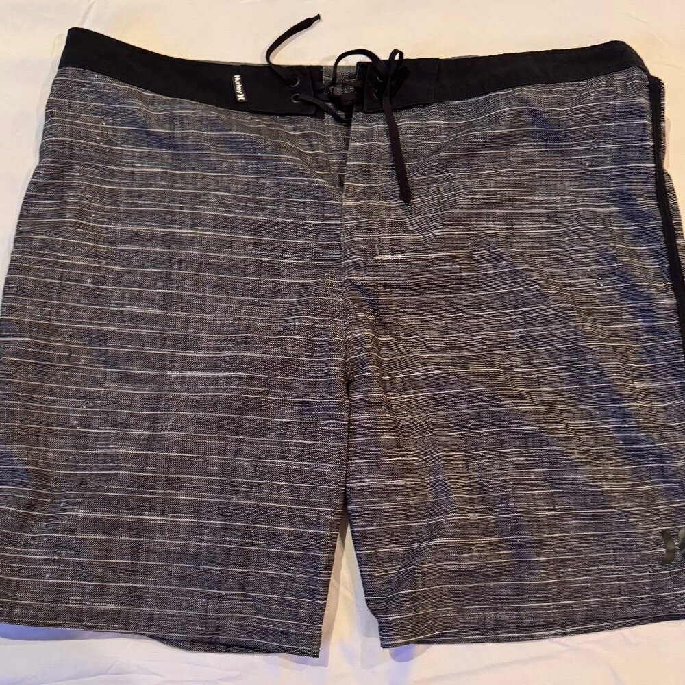 Hurley boardshorts